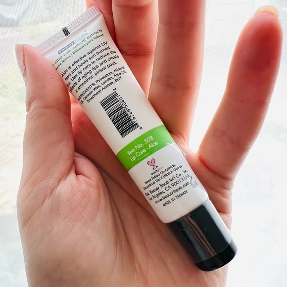 5 for 25⚡️ Beauty Treats Hydrating Lip Care Balm Gloss Aloe - Picture 3 of 3